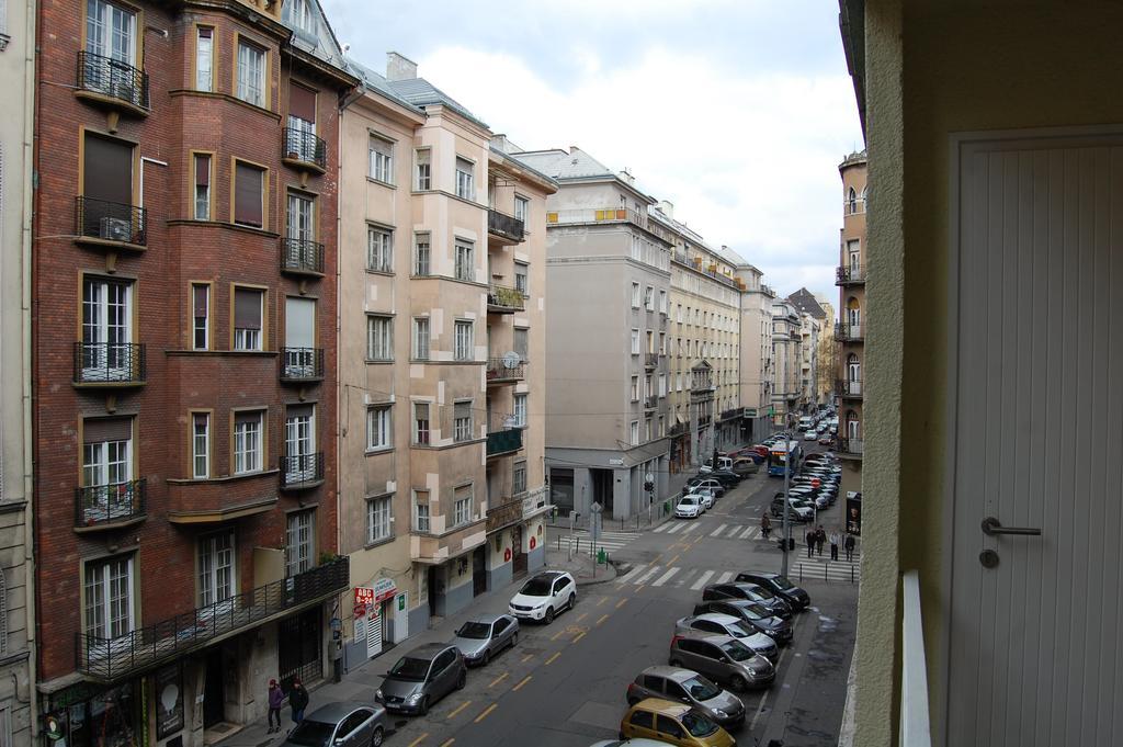 Budapest Downtown Apartments With Balcony & Optional Garage & Restaurant In The Building Buitenkant foto